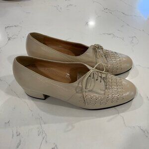 True VTG Fasan German Women's Leather Shoes Med Pumps 50's SZ 9/44 Wedding NWOT